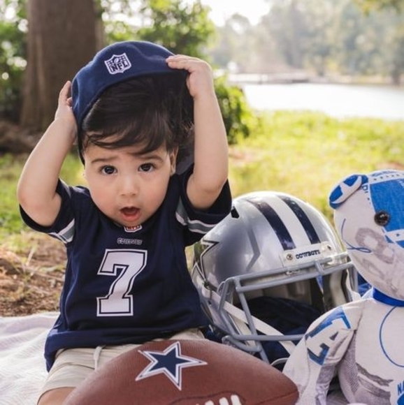 Meet your Posher, Carlos - Picture 1 of 1